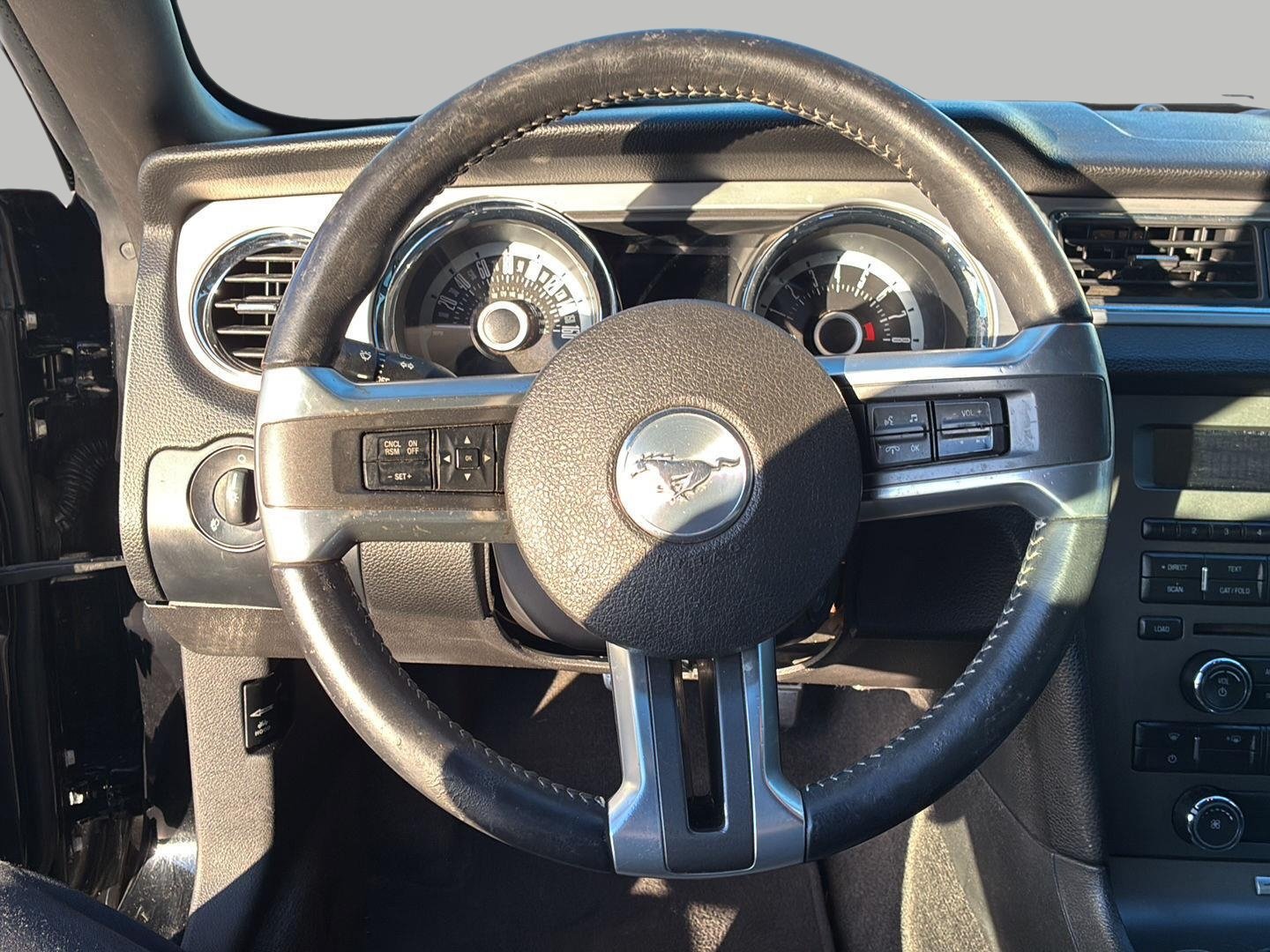Used 2013 Ford Mustang Premium RWD image 12