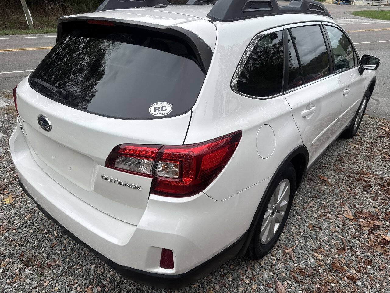 Used 2015 Subaru Outback 2.5i Premium AWD/4WD image 10