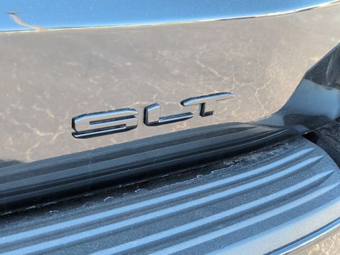 Used 2021 GMC Yukon XL SLT w/ SLT Premium Package RWD image 16