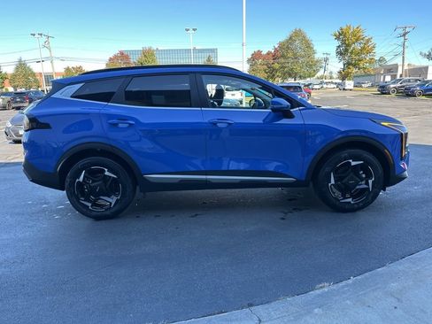 New 2026 Kia Sportage EX w/ EX Panorama Roof Package image 5