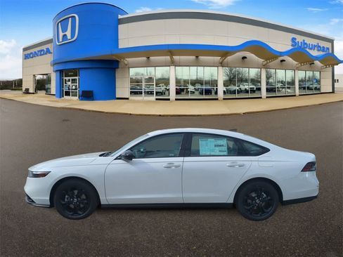 New 2025 Honda Accord SE image 5