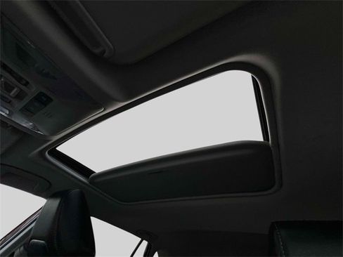 Certified 2020 Toyota RAV4 XLE Premium image 35