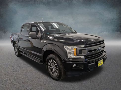 Used 2018 Ford F150 XLT w/ Equipment Group 302A Luxury AWD/4WD image 3