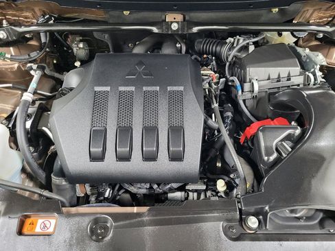 Used 2018 Mitsubishi Eclipse Cross ES image 30