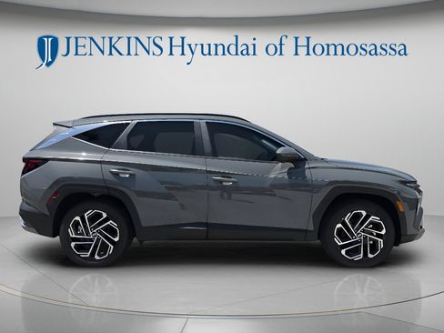 New 2026 Hyundai Tucson SEL Plus FWD image 3