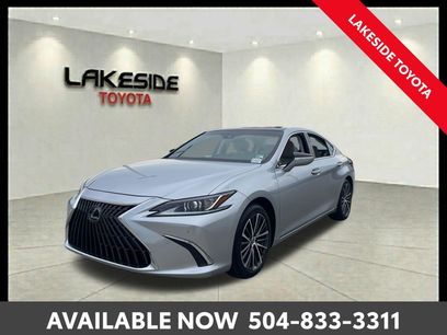 Used 2025 Lexus ES 350 w/ Premium Package