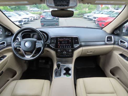 Used 2021 Jeep Grand Cherokee Limited AWD/4WD image 19