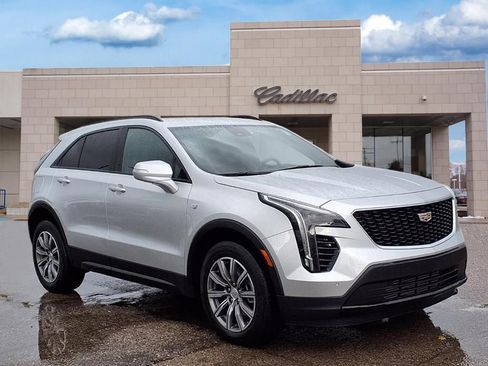 Certified 2022 Cadillac XT4 Sport w/ Cold Weather Package image 3