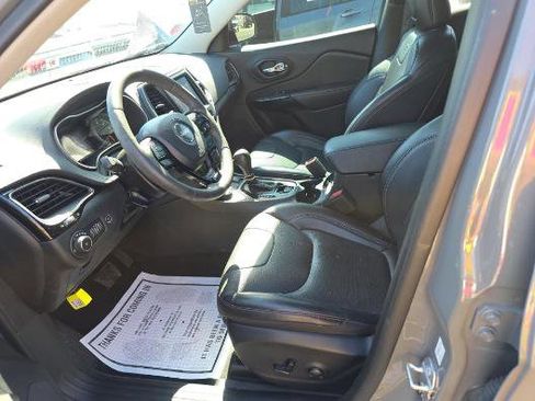 Used 2023 Jeep Cherokee Altitude Lux image 6