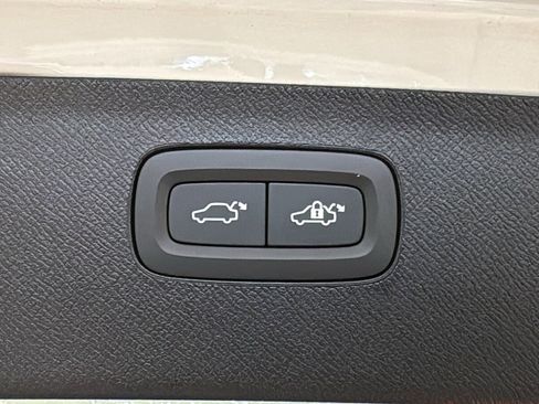 New 2026 Volvo XC90 T8 Ultra w/ Protection Package Premier AWD/4WD image 31