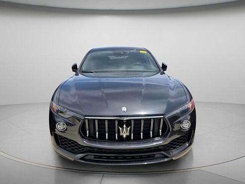 Used 2023 Maserati Levante GT AWD/4WD image 3