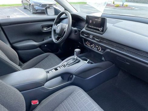 Used 2024 Honda HR-V LX image 8