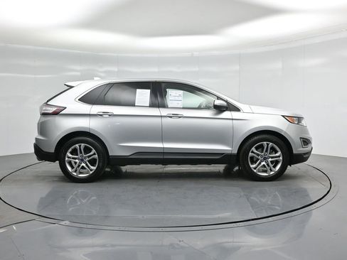Certified 2018 Ford Edge Titanium image 27