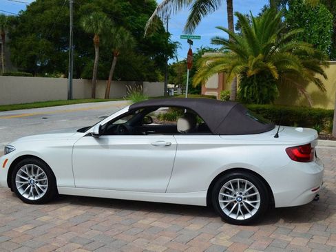 Used 2016 BMW 228i Convertible image 4