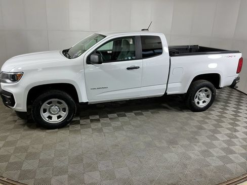 Used 2022 Chevrolet Colorado W/T w/ WT Convenience Package AWD/4WD image 6