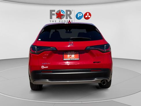 Used 2023 Honda HR-V Sport image 4