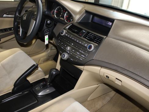 Used 2009 Honda Accord LX-P image 23