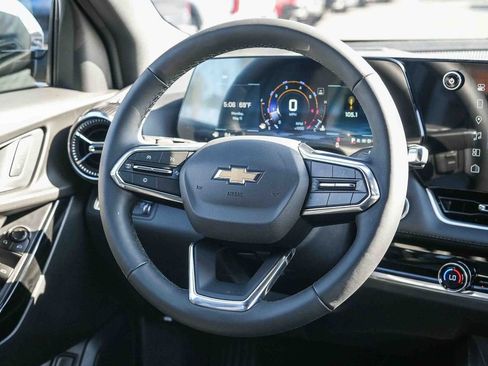 New 2026 Chevrolet Equinox LT w/ Convenience Package II FWD image 15