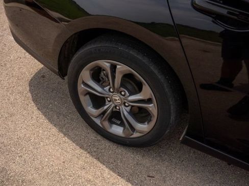Used 2024 Honda Accord EX image 10