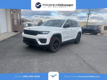 Used 2025 Jeep Grand Cherokee Altitude