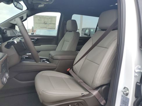 New 2026 Chevrolet Suburban LS RWD image 18