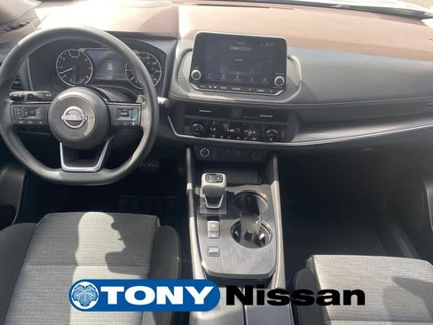 Used 2023 Nissan Rogue SV FWD image 30