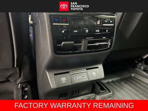 Used 2024 Acura MDX SH-AWD w/ Advance Package image 18