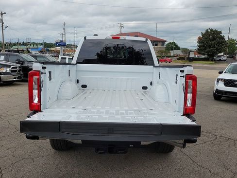 New 2026 Ford F250 XLT w/ FX4 Off-Road Package AWD/4WD image 8