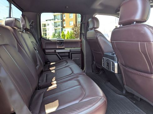 Used 2015 Ford F150 Platinum w/ Equipment Group 701A Luxury AWD/4WD image 36