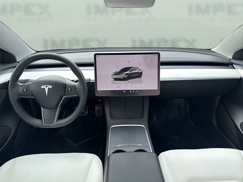 Used 2023 Tesla Model 3 Standard Range image 14