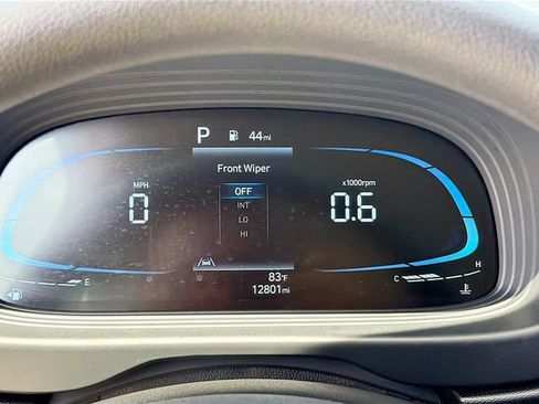 Certified 2025 Hyundai Venue SE FWD image 10