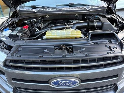 Used 2019 Ford F150 XLT w/ Equipment Group 302A Luxury AWD/4WD image 36