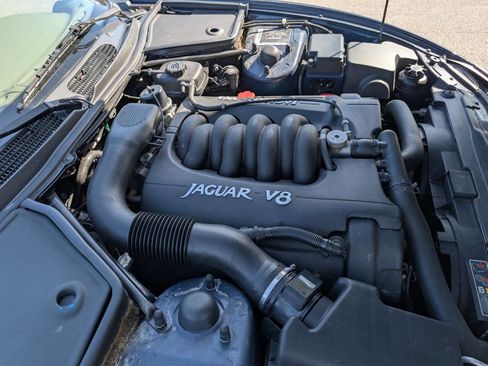 Used 1998 Jaguar XK8 Convertible image 20