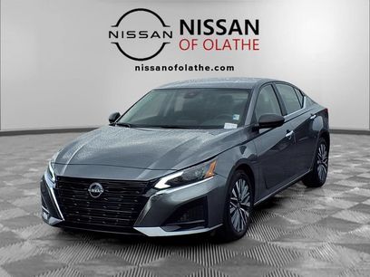 Used 2025 Nissan Altima 2.5 SV