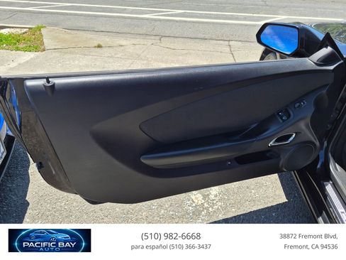Used 2010 Chevrolet Camaro SS RWD image 10