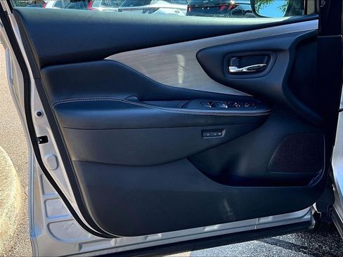 Used 2017 Nissan Murano SL w/ SL Technology Package AWD/4WD image 9