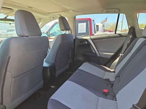Used 2014 Toyota RAV4 XLE image 7