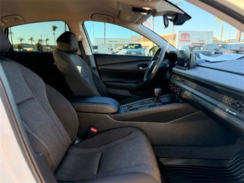 Used 2023 Honda Accord LX image 19