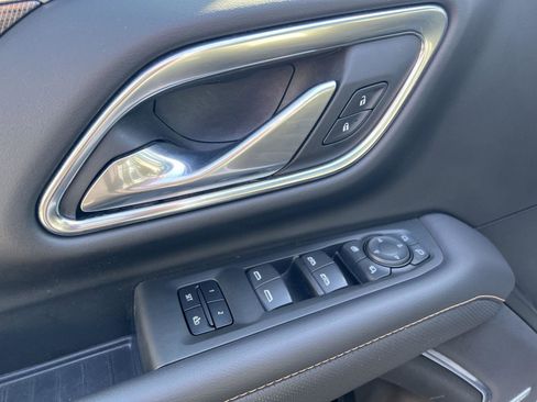 Used 2022 GMC Yukon AT4 image 13