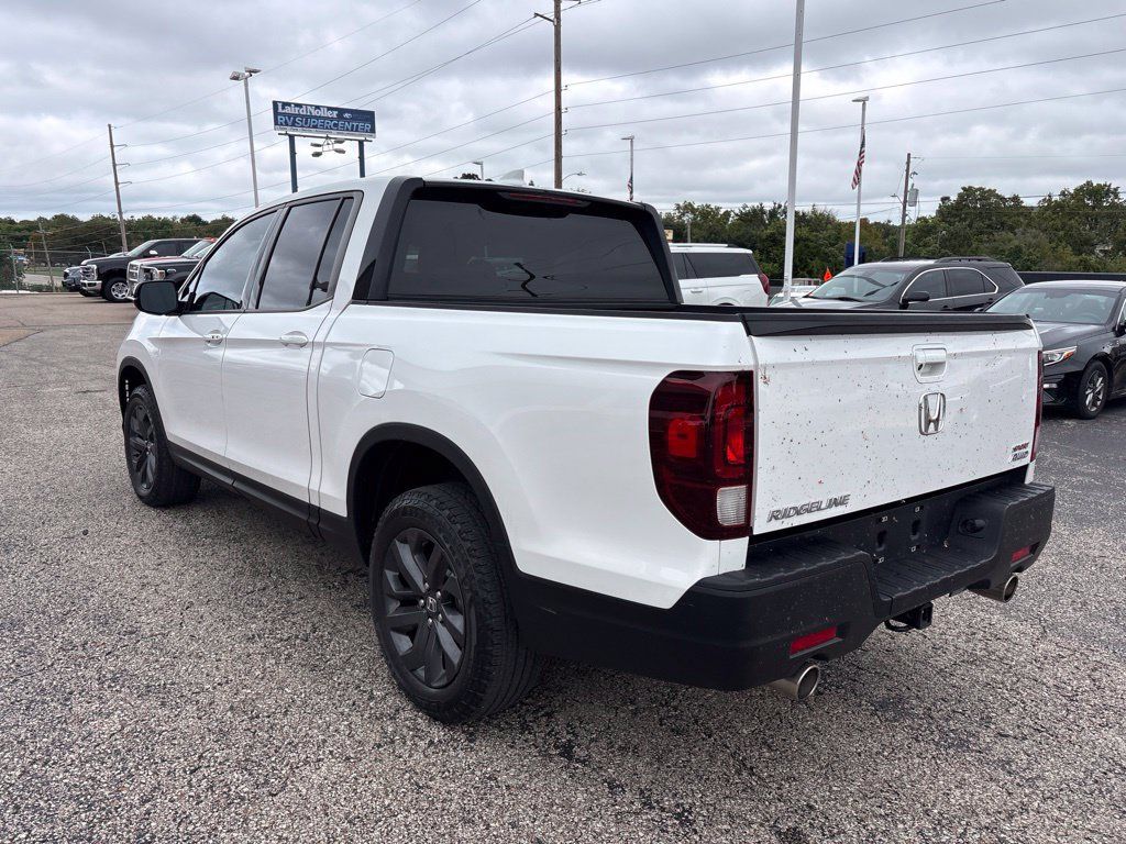 Used 2023 Honda Ridgeline Sport image 5