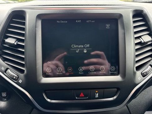 Certified 2022 Jeep Cherokee Latitude Lux AWD/4WD image 14