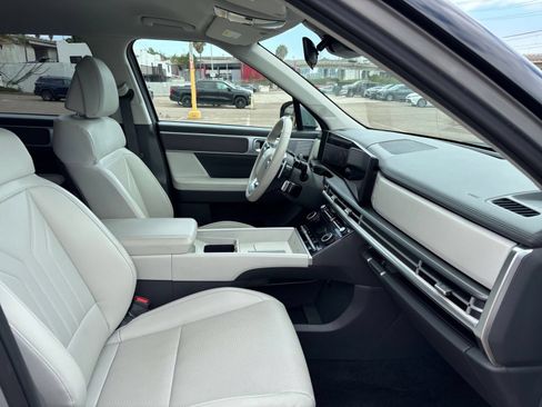 Used 2025 Hyundai Santa Fe SEL AWD/4WD image 39
