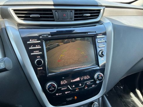Used 2023 Nissan Murano SV AWD/4WD image 13