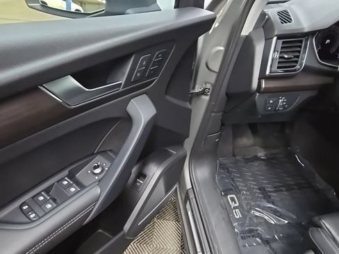 Used 2023 Audi Q5 2.0T Premium Plus AWD/4WD image 30