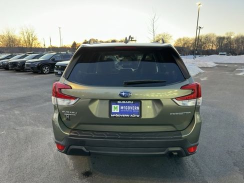 Used 2019 Subaru Forester Premium image 7