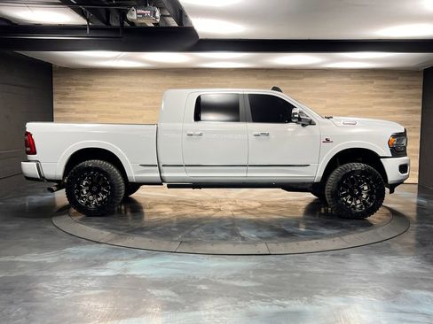 Used 2022 RAM 3500 Limited image 15