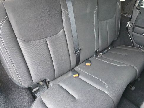 Used 2017 Jeep Wrangler Unlimited Sahara w/ Connectivity Group image 16