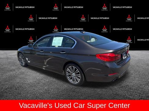 Used 2017 BMW 540i RWD image 3