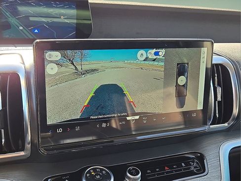 Used 2025 Ford Expedition Max Platinum image 29