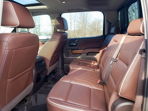 Used 2018 Chevrolet Silverado 1500 High Country w/ High Desert Package image 17